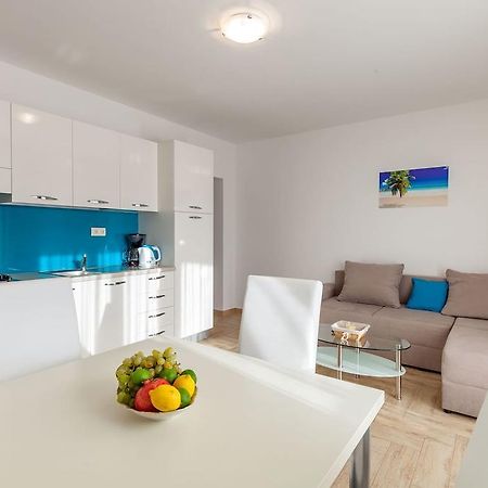 Apartmani Sanja Suta Podstrana Eksteriør bilde
